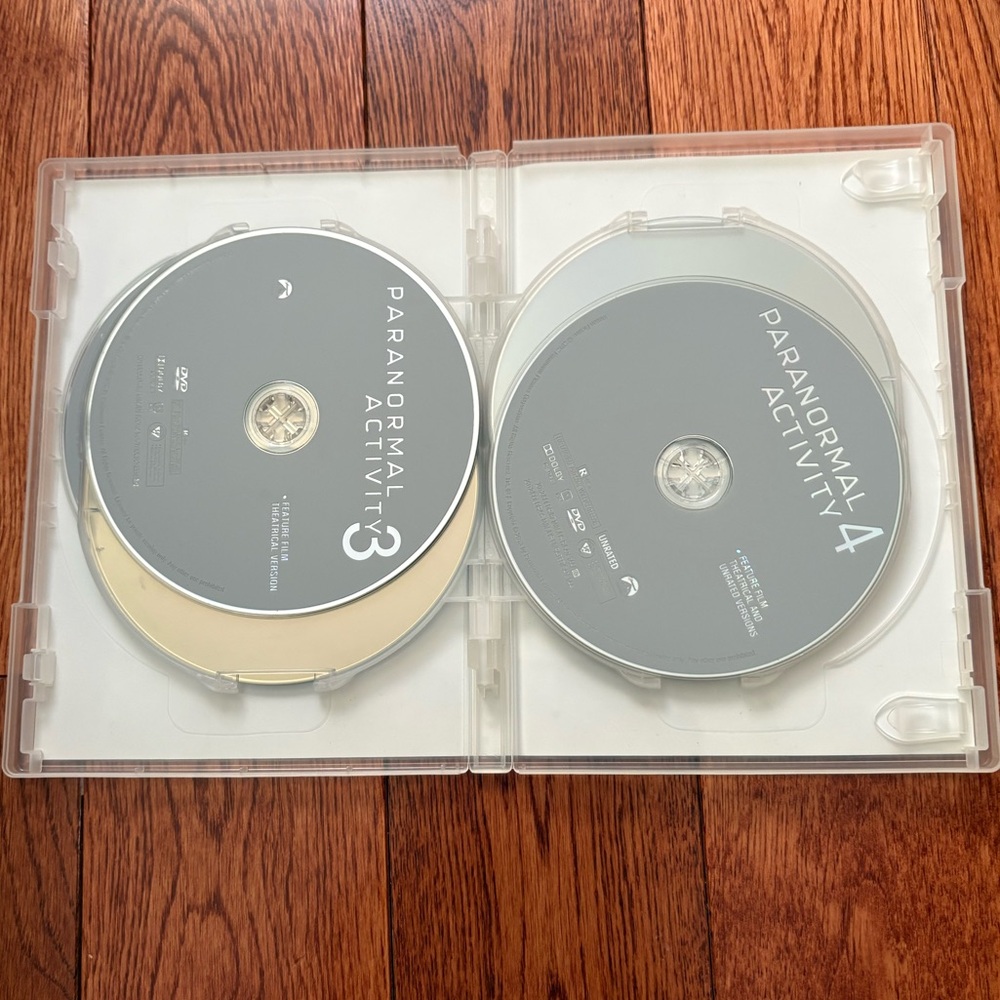 Paranormal Activity Ultimate Collection DVD Set - Picture 4 of 5